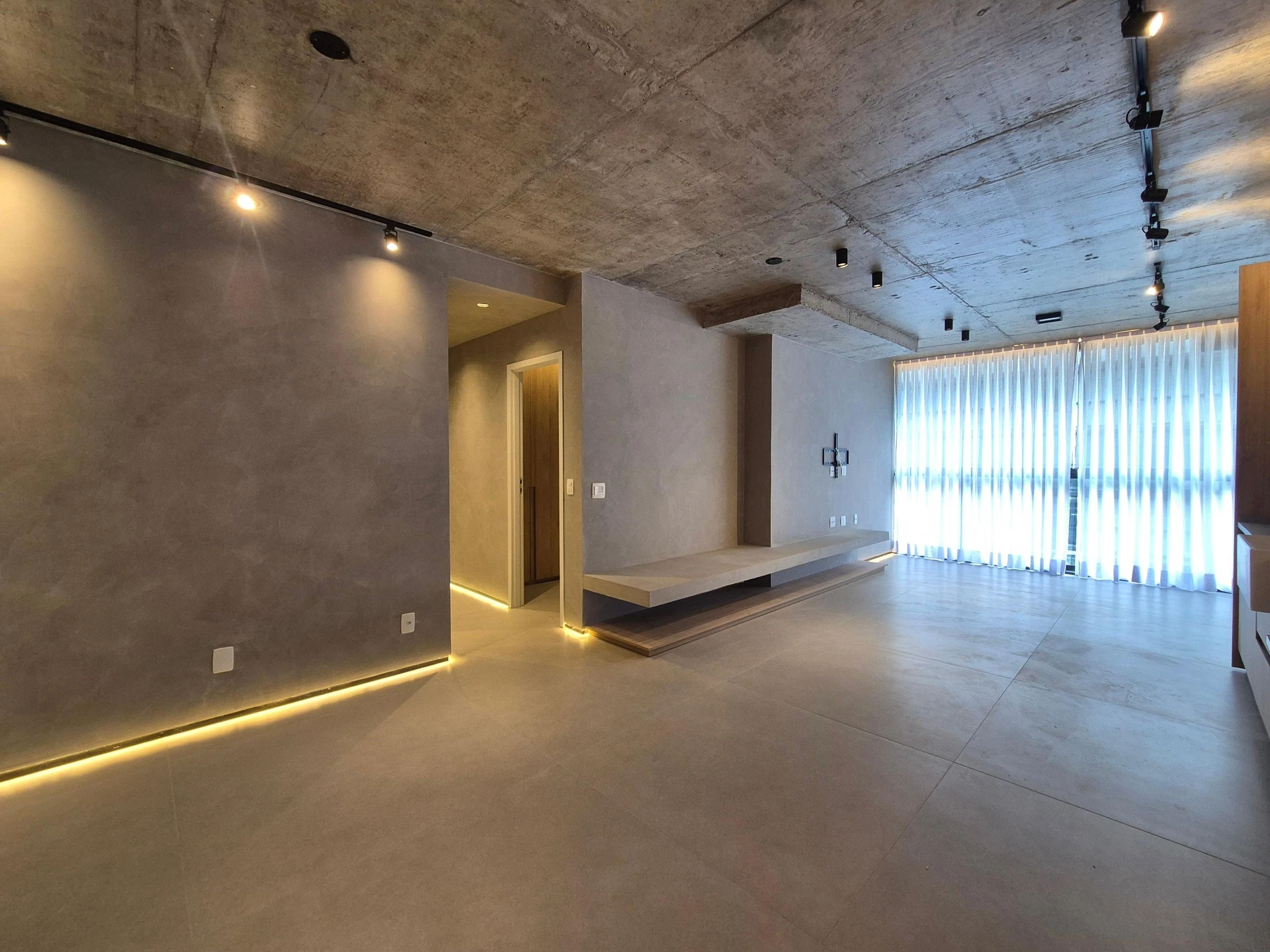 Apartamento com 3 quartos, 2 banheiros e 1 vaga