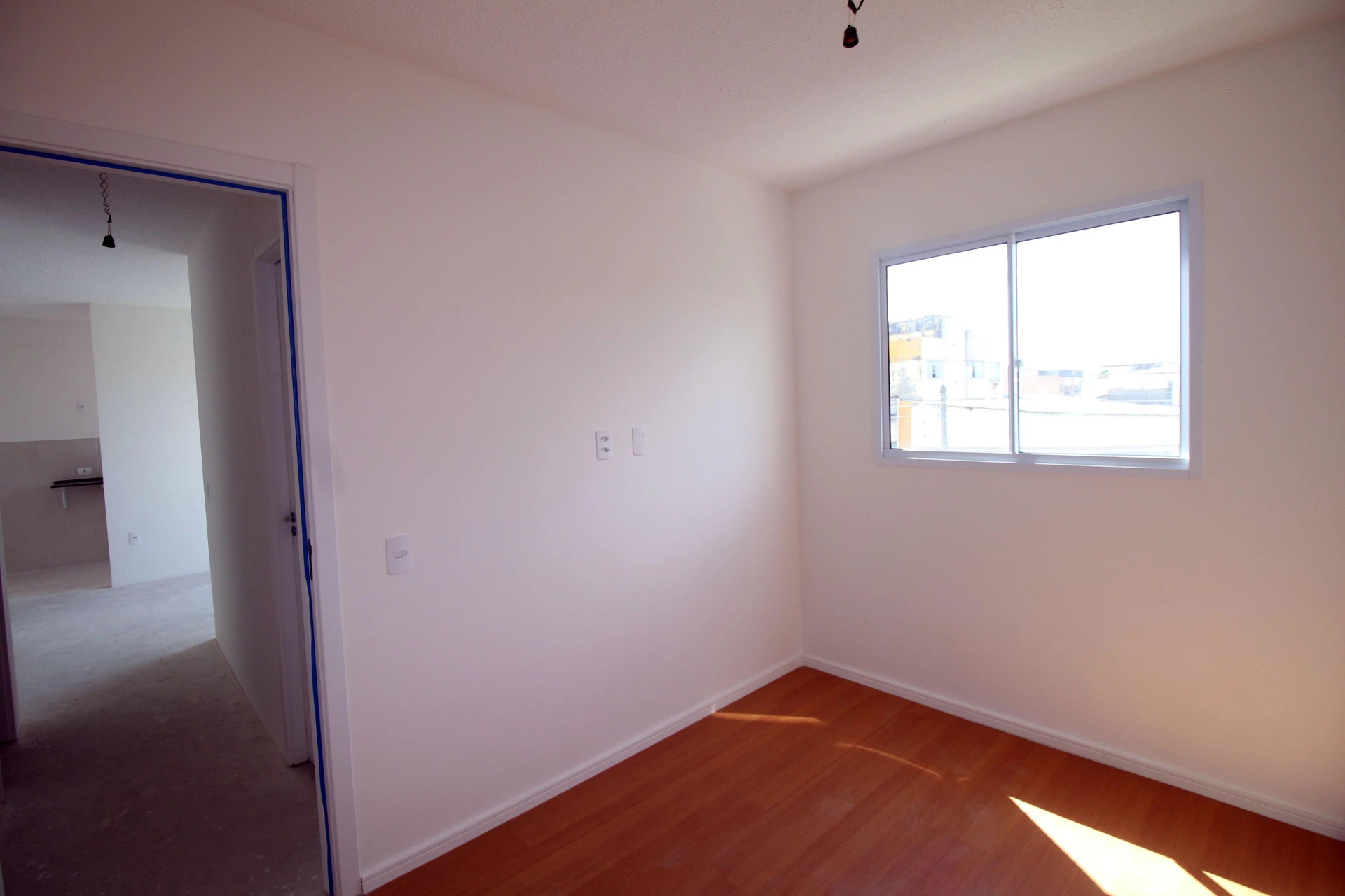 2-bedroom apartment in a building with a gym — photo 27