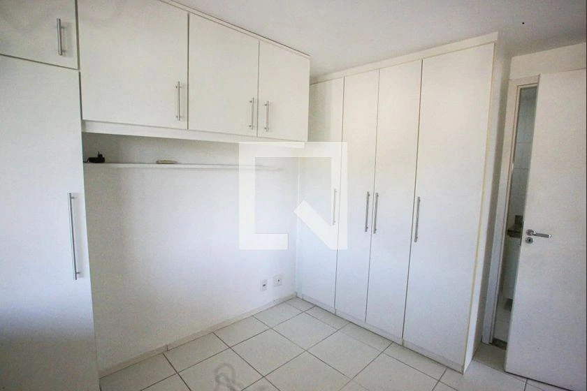 Balcony with a grill in a 3-bedroom apartment, 131 m² — photo 28