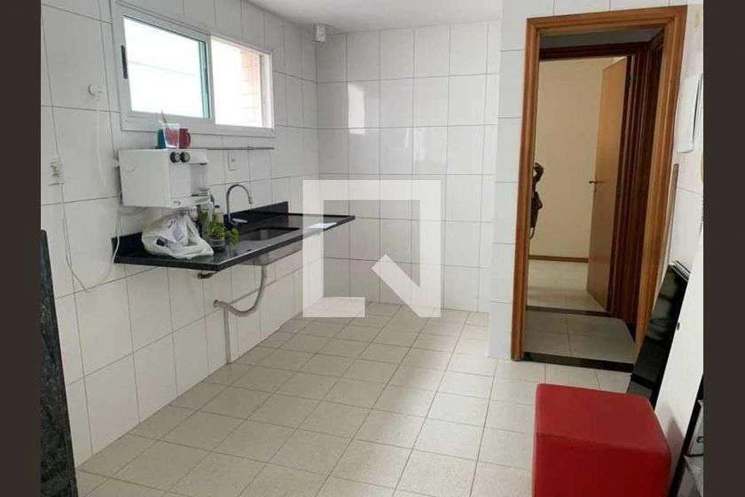 296 m² apartment with 4 bedrooms and 3 parking spots — photo 5