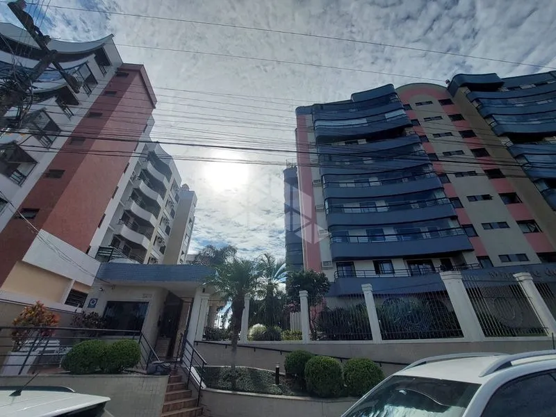 3-bedroom apartment with a balcony and 1 parking spot