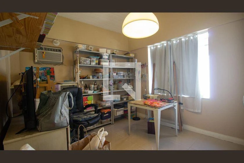 235 m² house with 4 bedrooms and a gas open-plan kitchen — photo 17