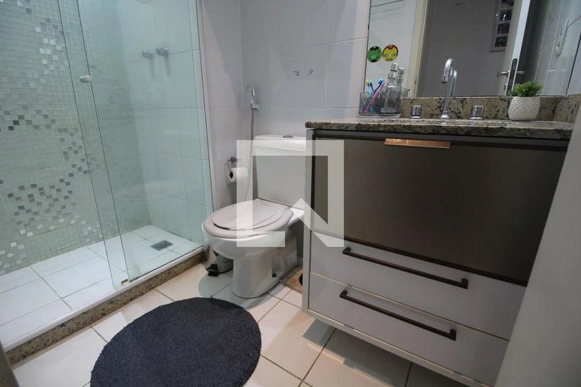 Glass-enclosed balcony in a 2-bedroom apartment, 78 m² — photo 31