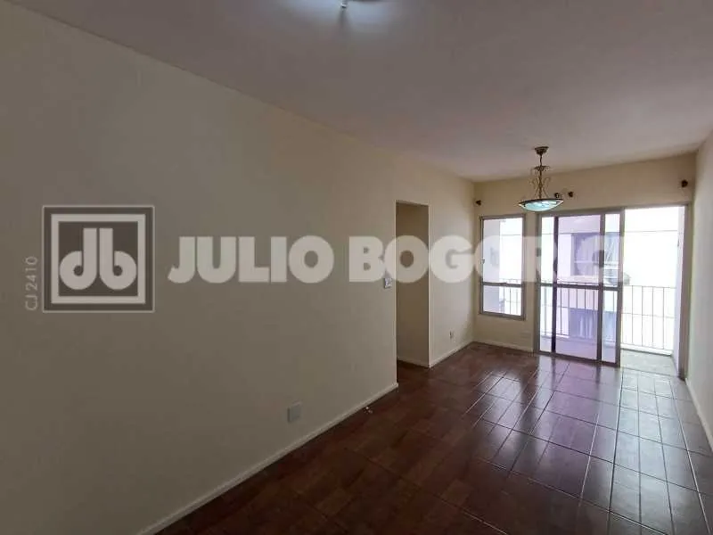 Departamento en piso 2 con ventanales de piso a techo — photo 10
