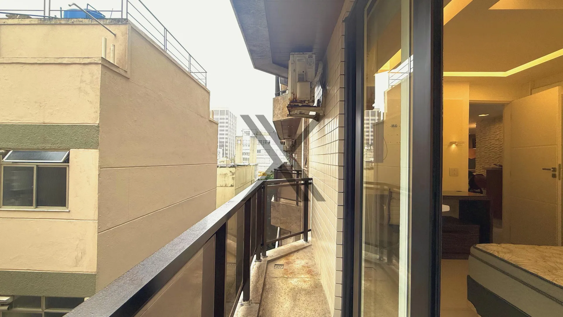 2-bedroom apartment in a building with a sauna — photo 14