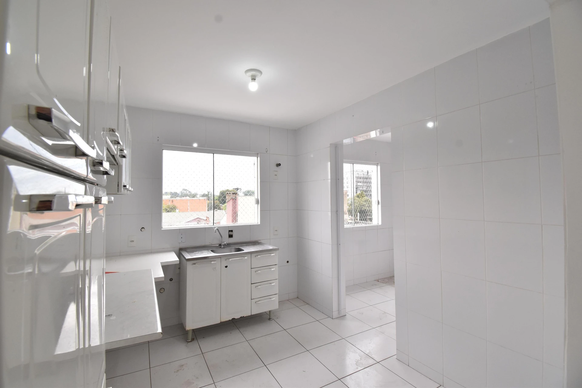 Apartamento para alugar com 3 quartos, 1 suíte