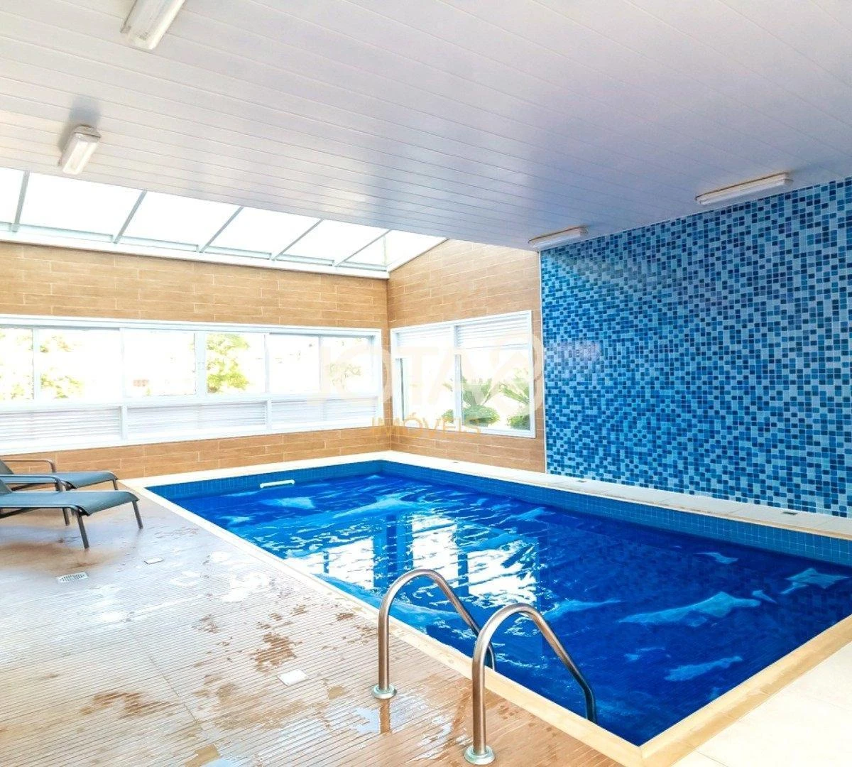 Furnished 155 m² apartment with 3 bedrooms and 1 en-suite — photo 26