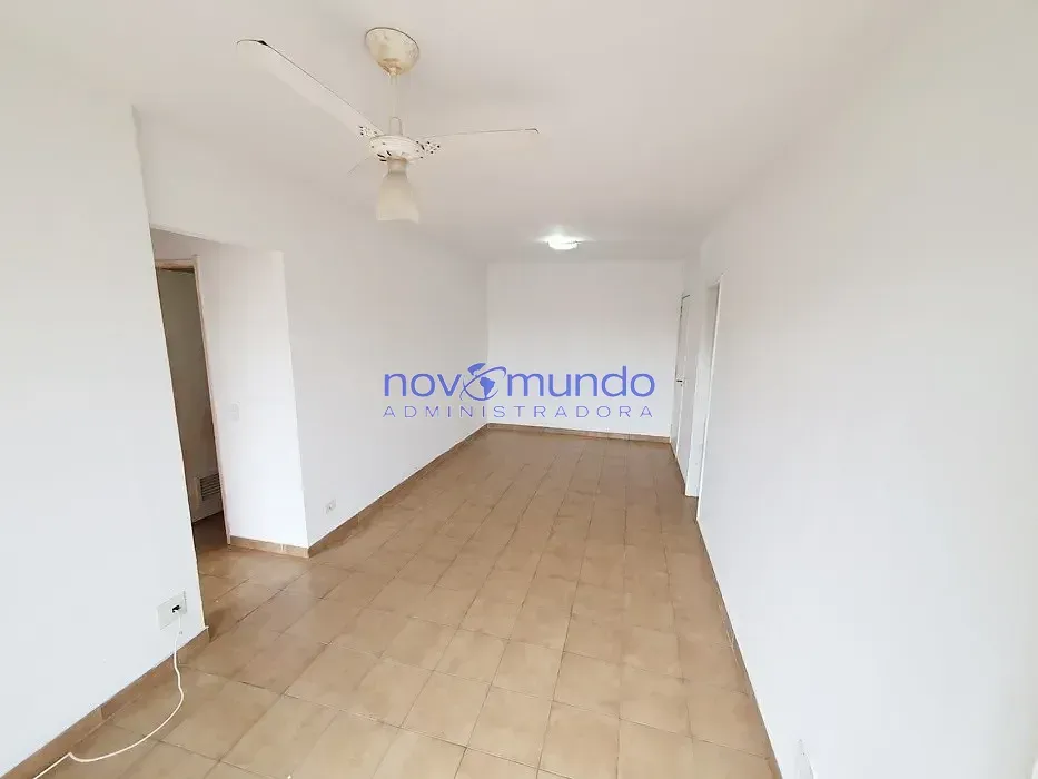 Two-bedroom apartment with balcony and 1 parking spot — photo 9