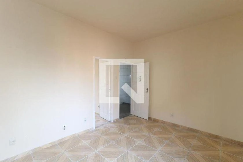 Apartamento sem mobília com 2 quartos e cozinha separada — photo 7