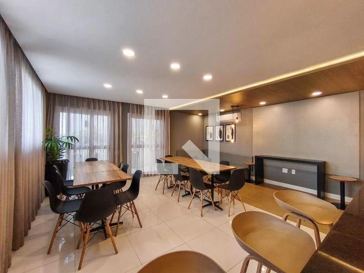 Furnished apartment, 32 m², with floor-to-ceiling windows — photo 43