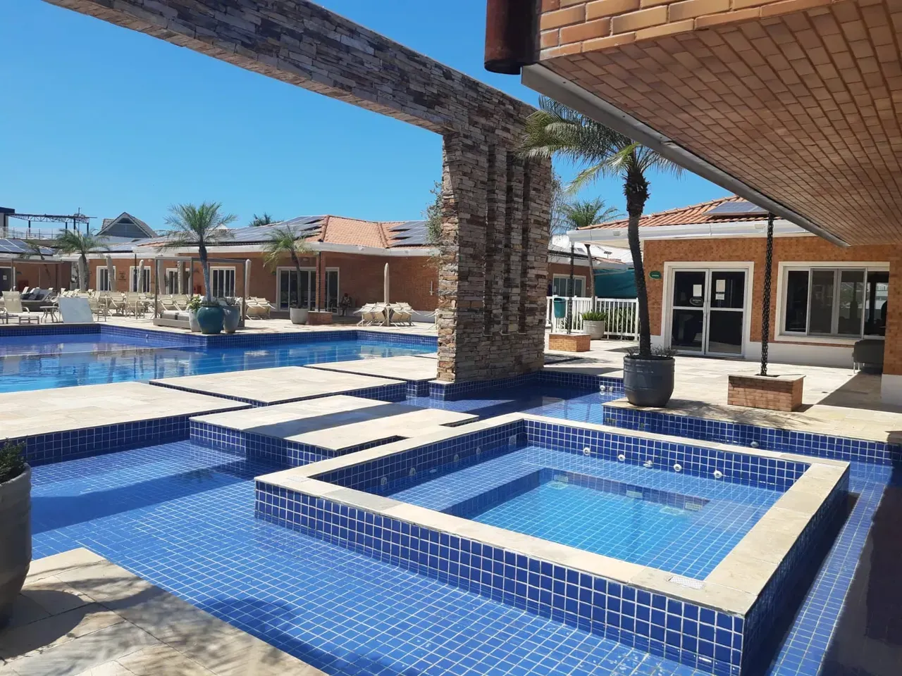 House with 5 bedrooms, 5 bathrooms and 490 m² area — photo 13