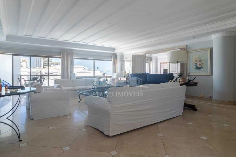 Furnished apartment, 300 m², with a water view — photo 10