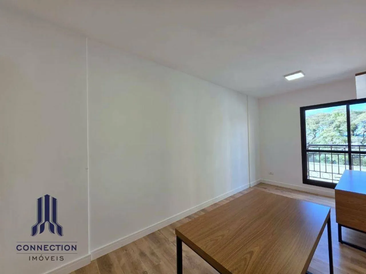 1-bedroom apartment with open-plan kitchen and 44 m² — photo 4