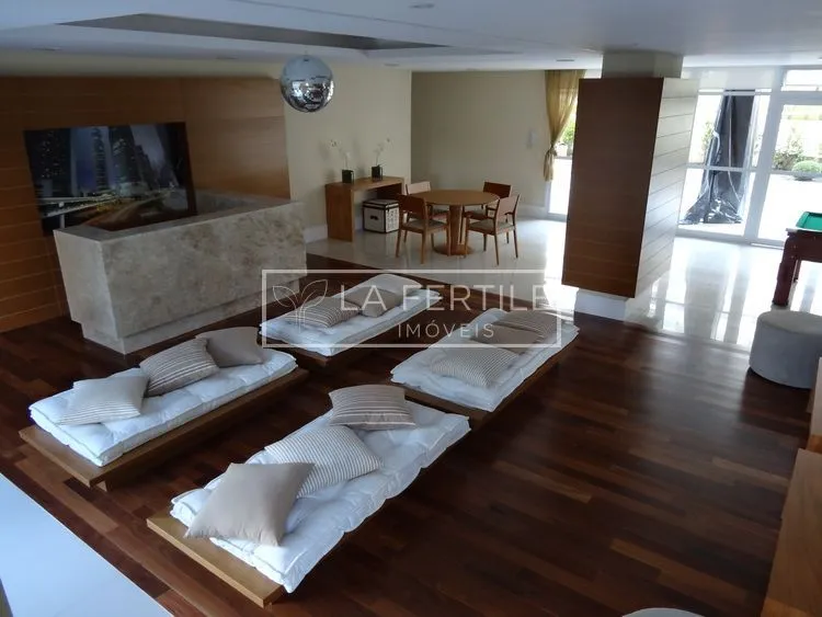 Apartamento de 3 dormitorios con 3 baños y 158,14 m² — photo 11