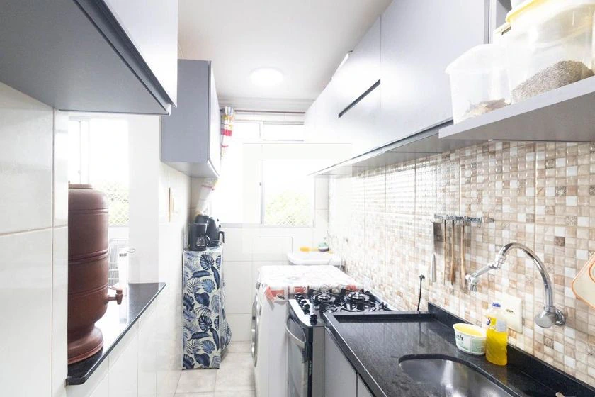 2-bedroom apartment with a closed kitchen and gas stove — photo 16