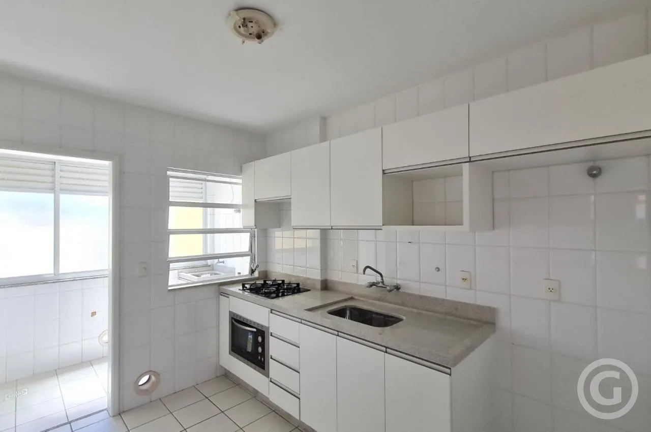 Apartamento de 82 m² com 2 quartos e vaga coberta