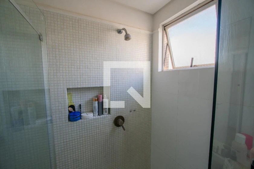 2-bedroom apartment with a home office — photo 30