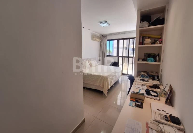 Furnished apartment 267 m² with 3 bedrooms and views — photo 38