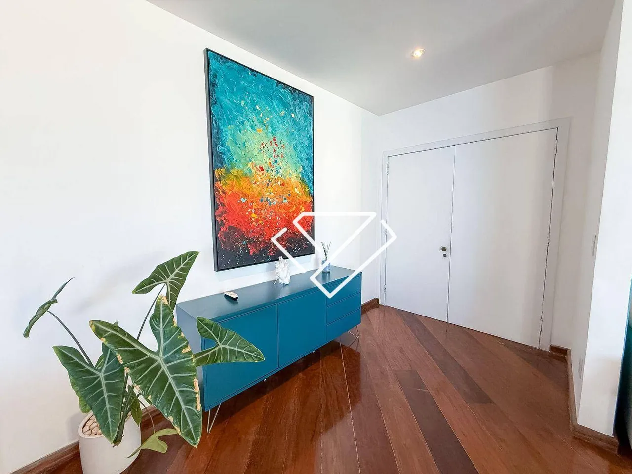 4-bedroom apartment with a separate kitchen and 250 m² — photo 14