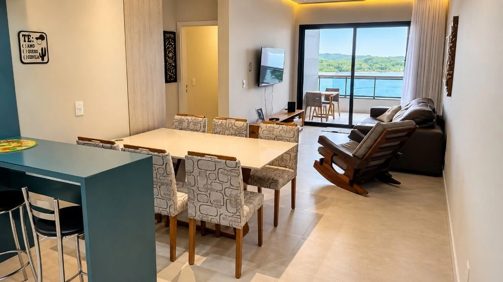 Furnished 108 m² apartment with 3 bedrooms and an en-suite