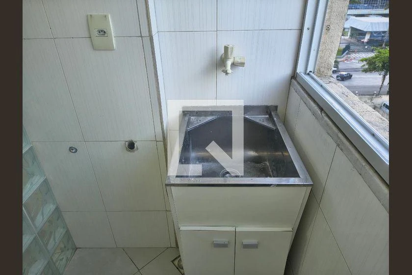 2-bedroom apartment with wood or laminate floors — photo 16