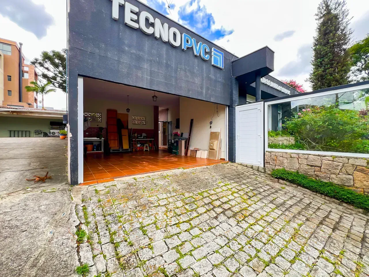 Casa comercial de 590 m², 3 dormitorios y cocina cerrada — photo 17