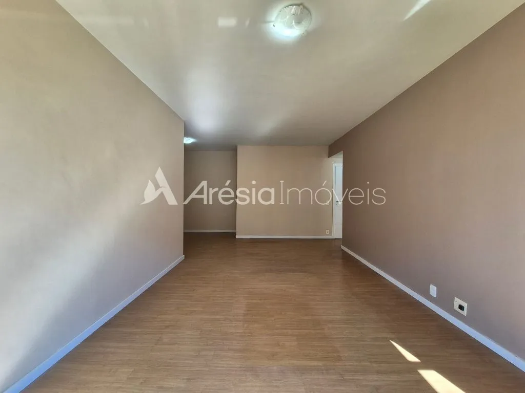 Apartment, 123 m², with wood or laminate floors — photo 21