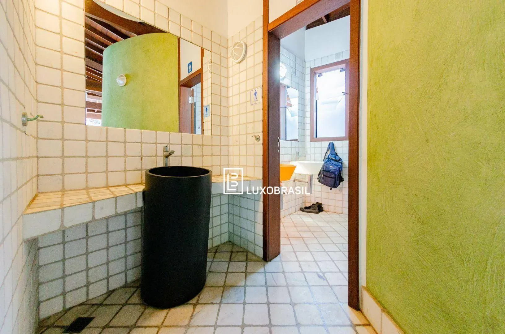 Furnished house with 6 en-suite bedrooms and 9 parking — photo 63