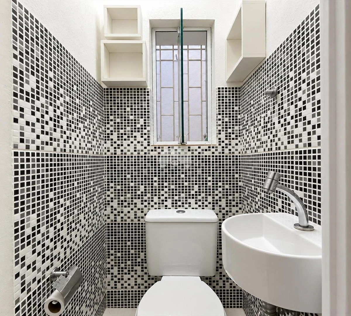 Будинок 140 м² із заскленим балконом та робочим місцем — photo 32