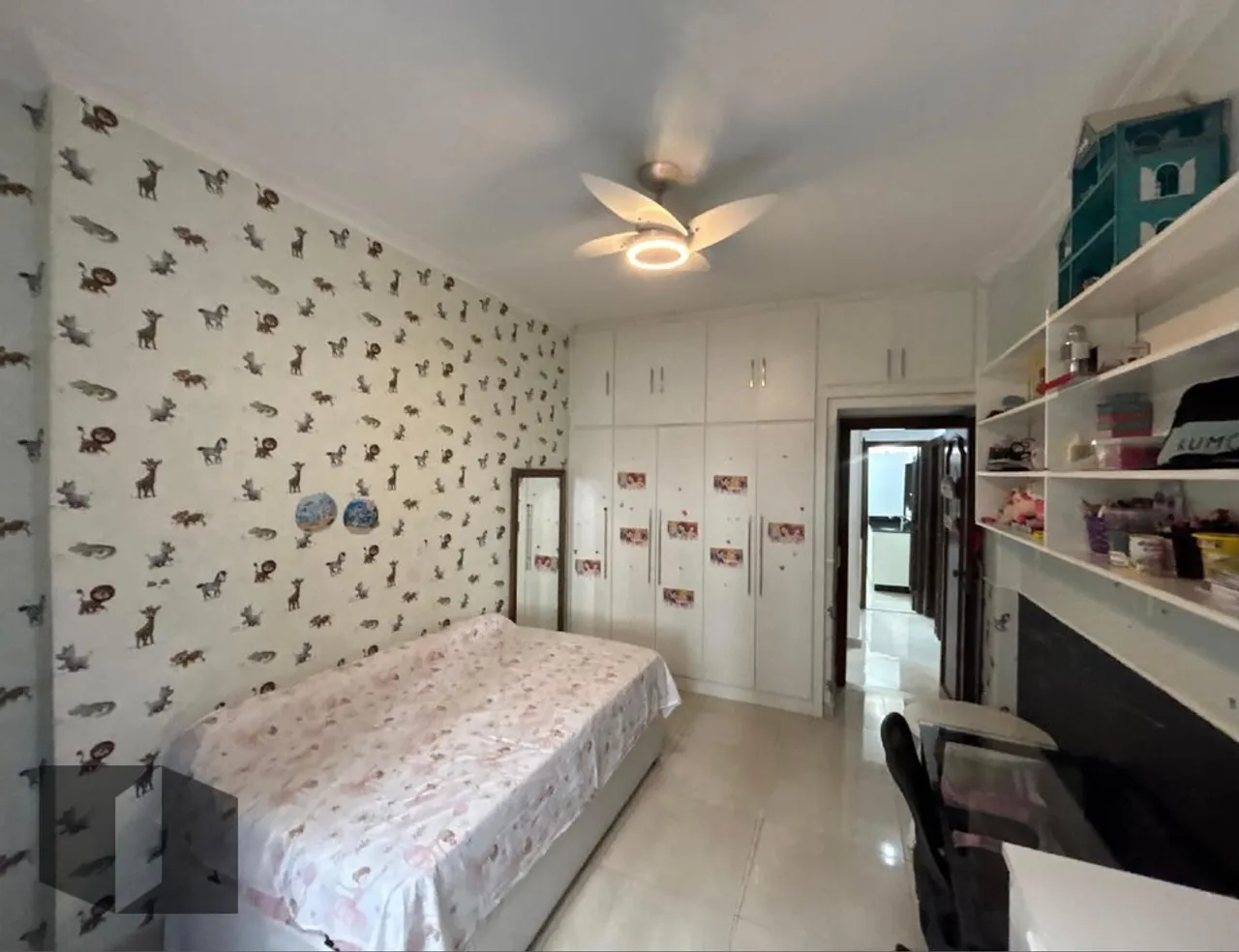 Furnished 3-bedroom apartment with open-plan kitchen — photo 19
