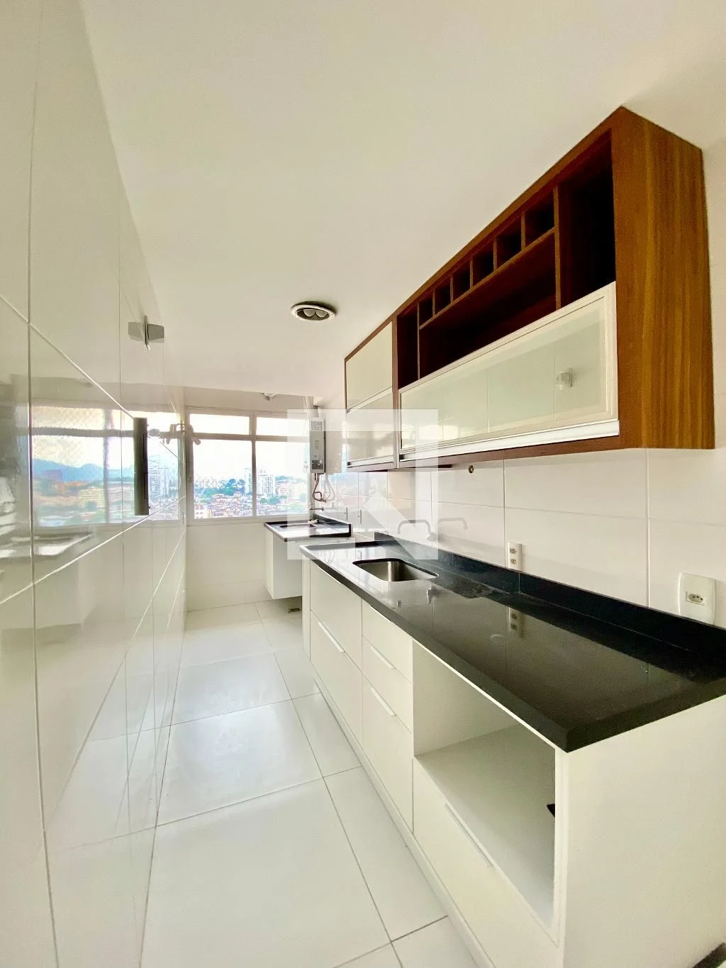 Apartamento de 2 quartos em condomínio com piscina — photo 53