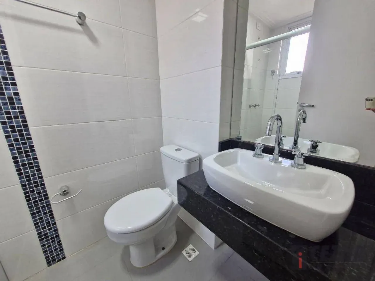 2-bedroom apartment with closed kitchen and balcony BBQ — photo 7