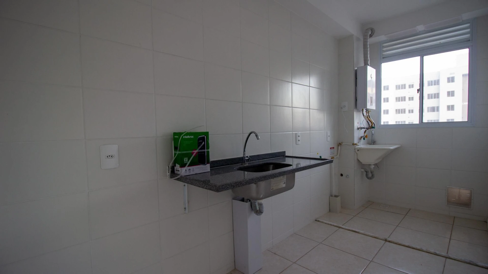 Home office in a 2-bedroom apartment, 45 m² — photo 17