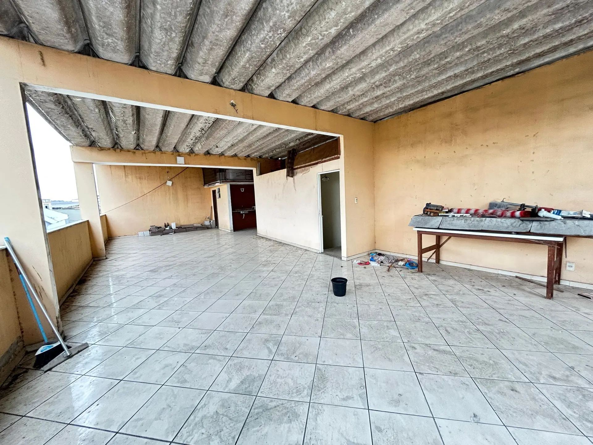 House, 300 m², with a walk-in closet — photo 58