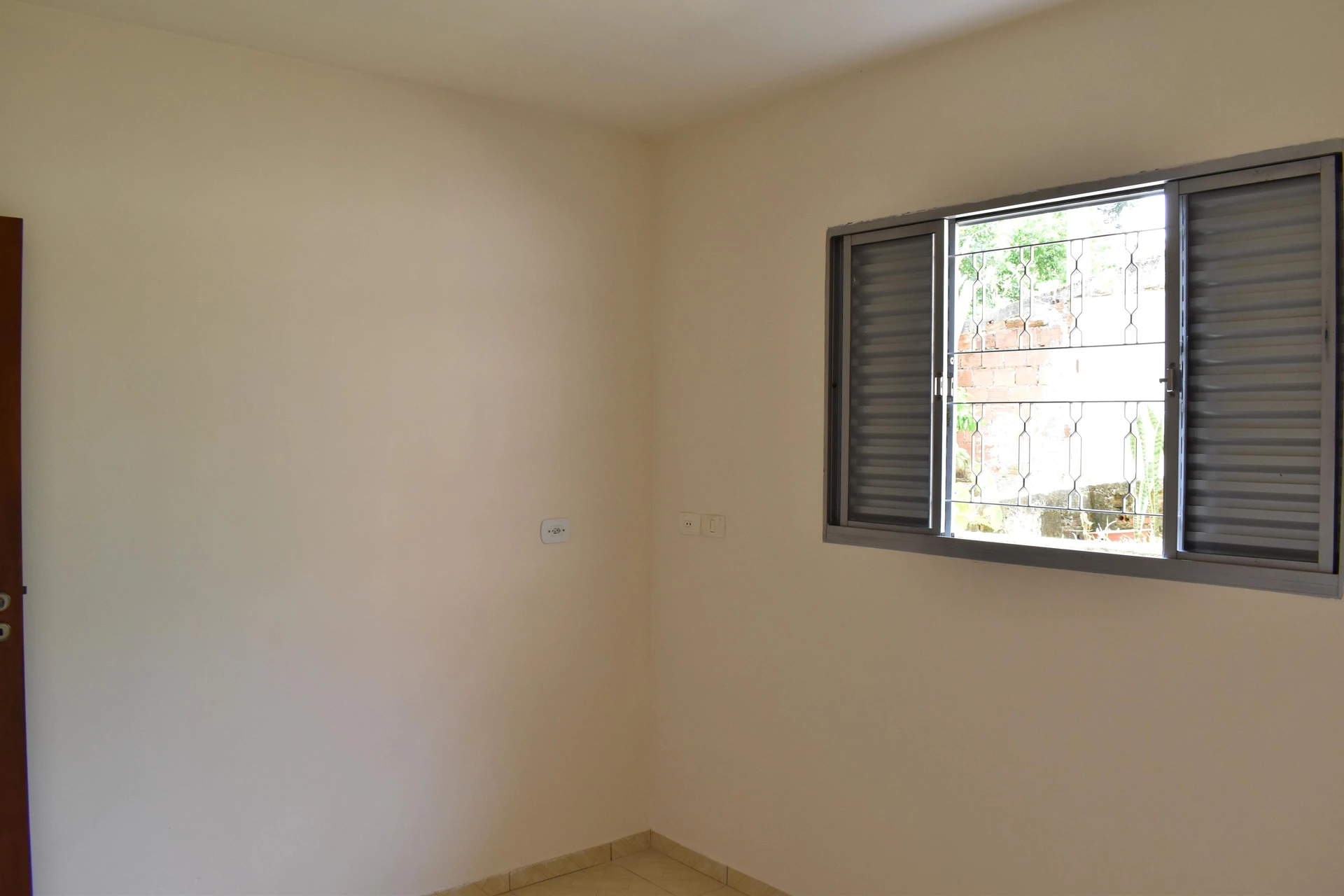 2-bedroom house with a garden in Curitiba — photo 19