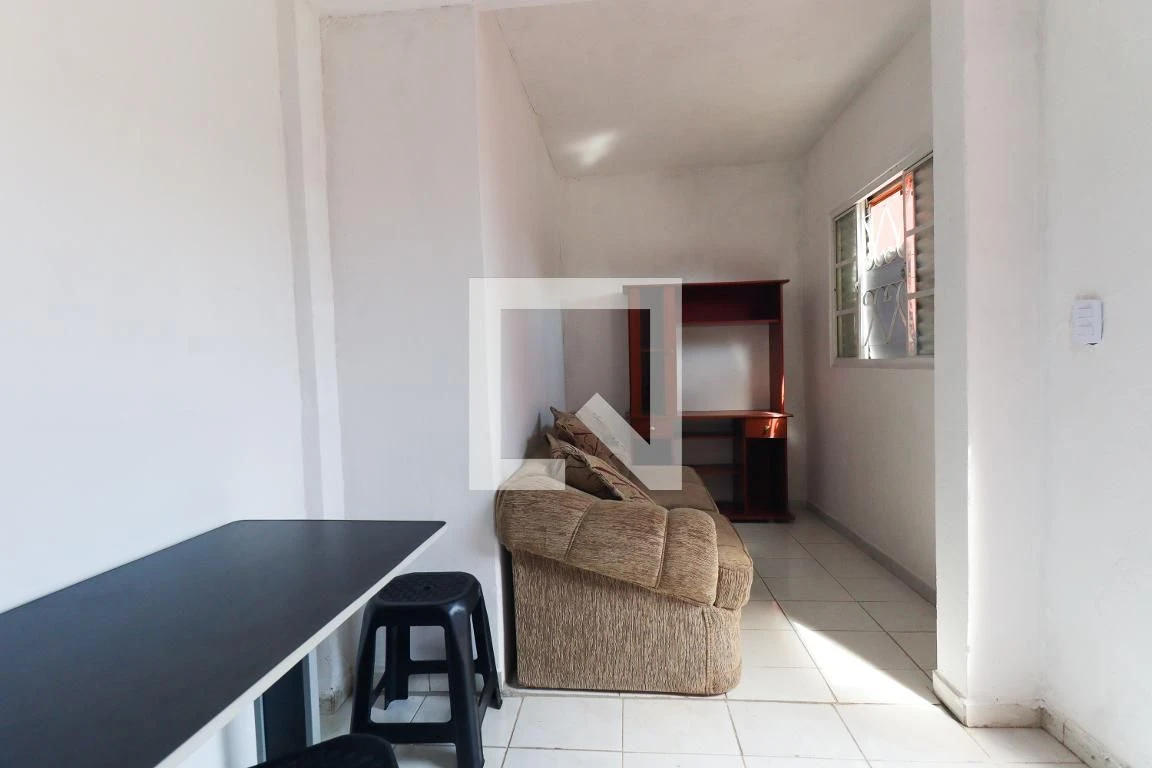 Furnished 25 m² studio in Curitiba — photo 18
