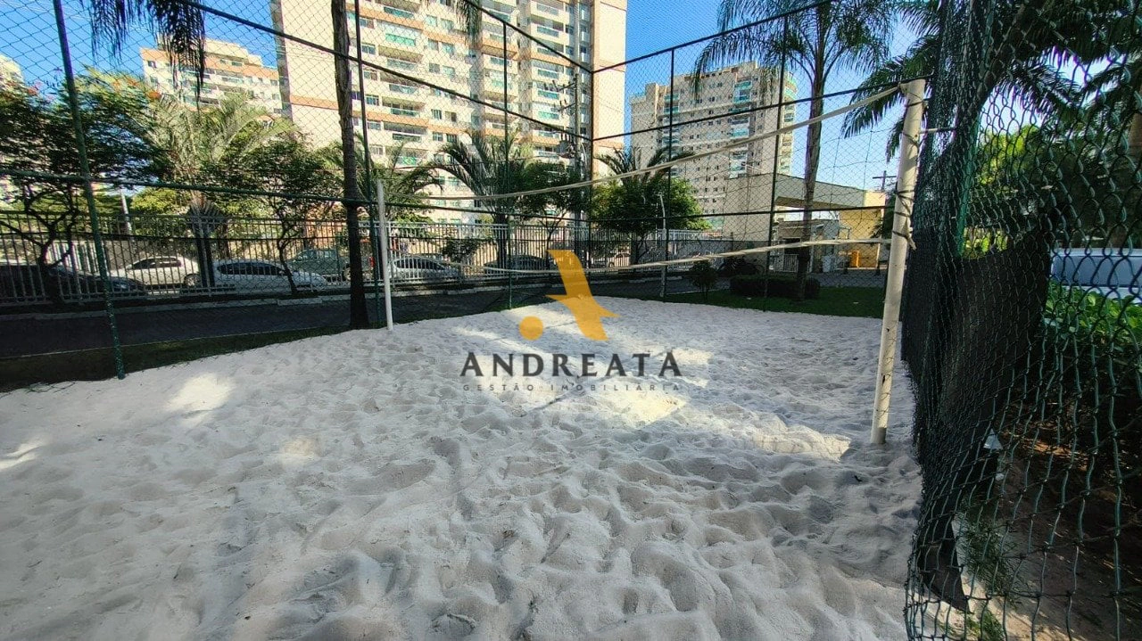 3-bedroom apartment with suite and enclosed balcony — photo 25