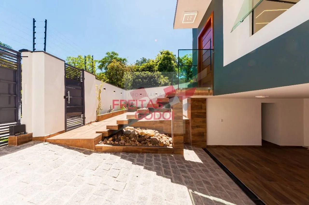 2-bedroom house with floor-to-ceiling windows in Curitiba — photo 25