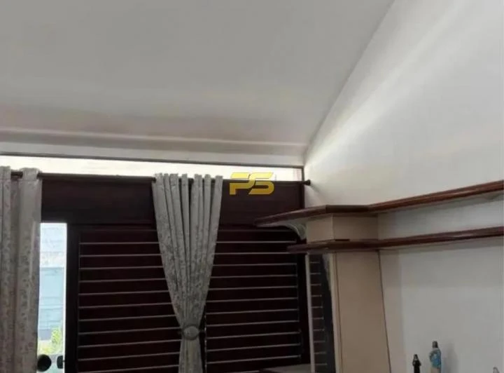 Комерційний будинок 450 м²: 5 спалень і 5 ванних — photo 8