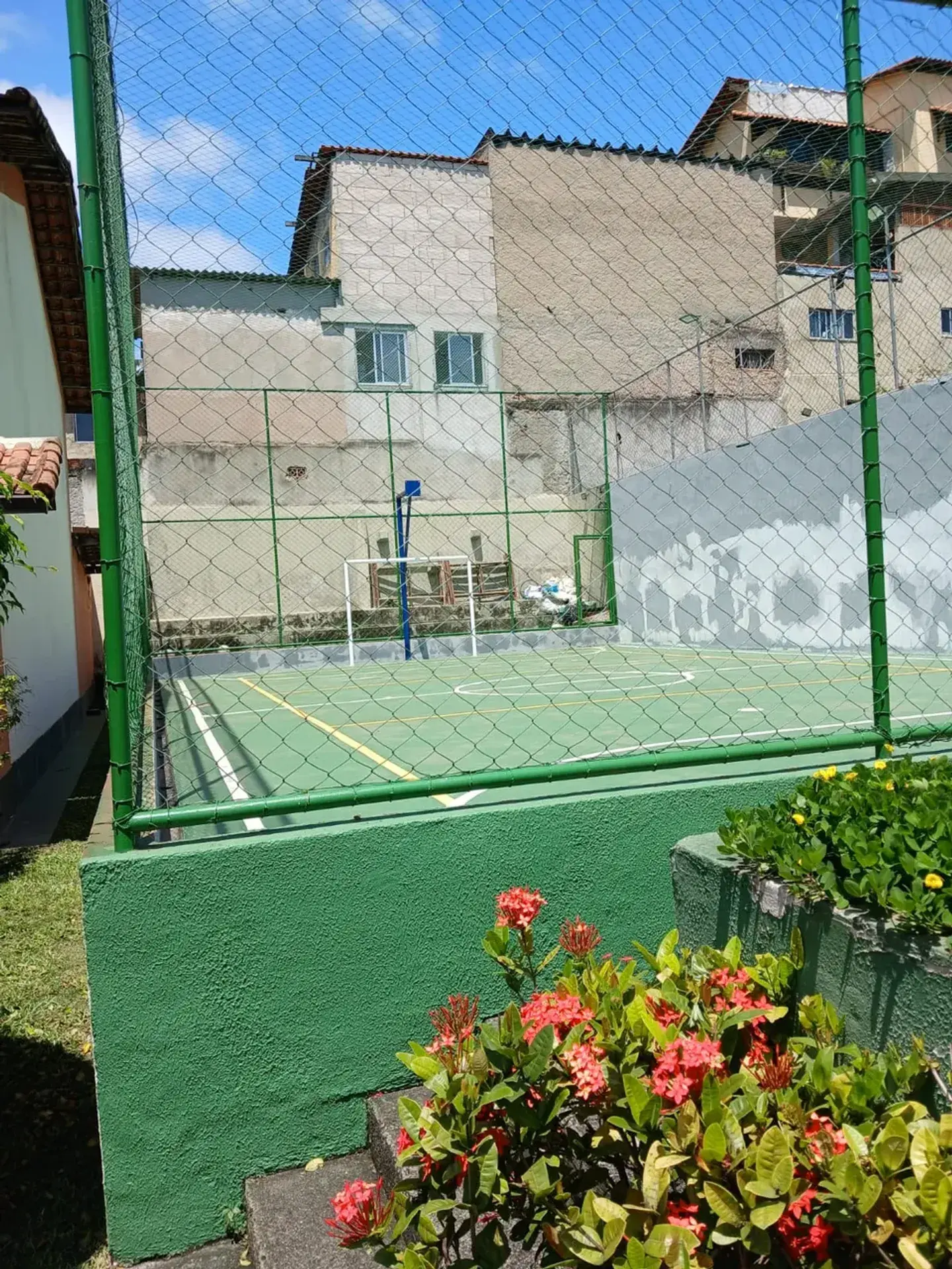 Будинок із 2 спальнями та видом на гори — photo 23
