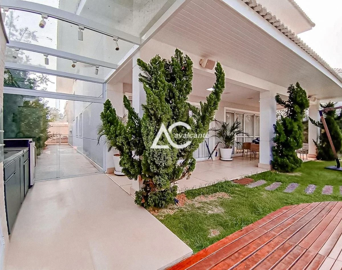 Casa mobiliada de 600 m² com 5 suítes e 7 banheiros — photo 37