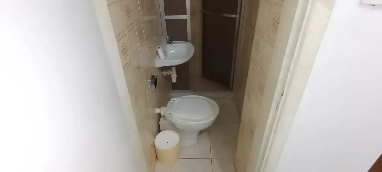 Furnished apartment with 3 bedrooms and 2 bathrooms — photo 25