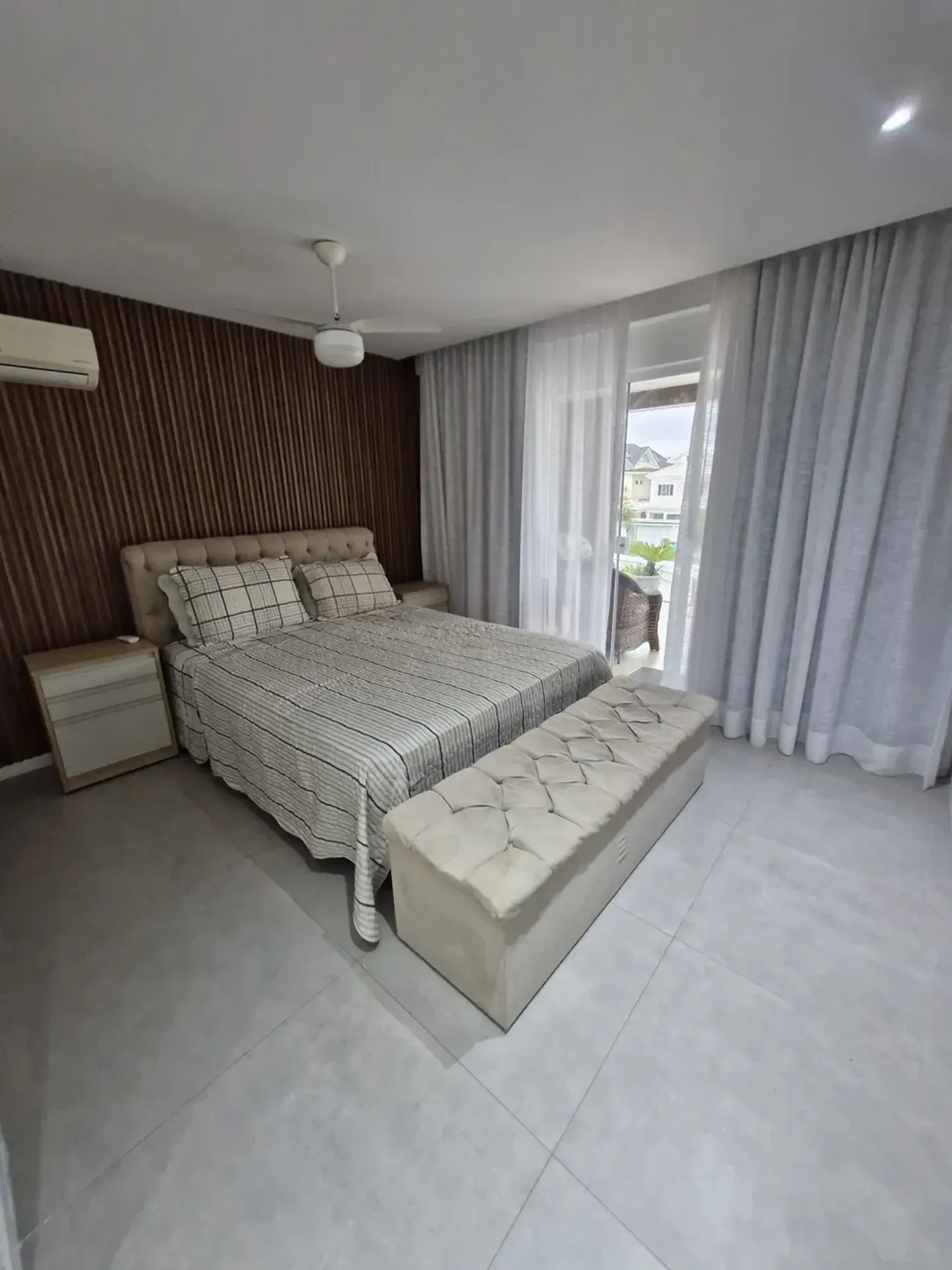 House with 5 bedrooms, 5 bathrooms and 490 m² area — photo 28