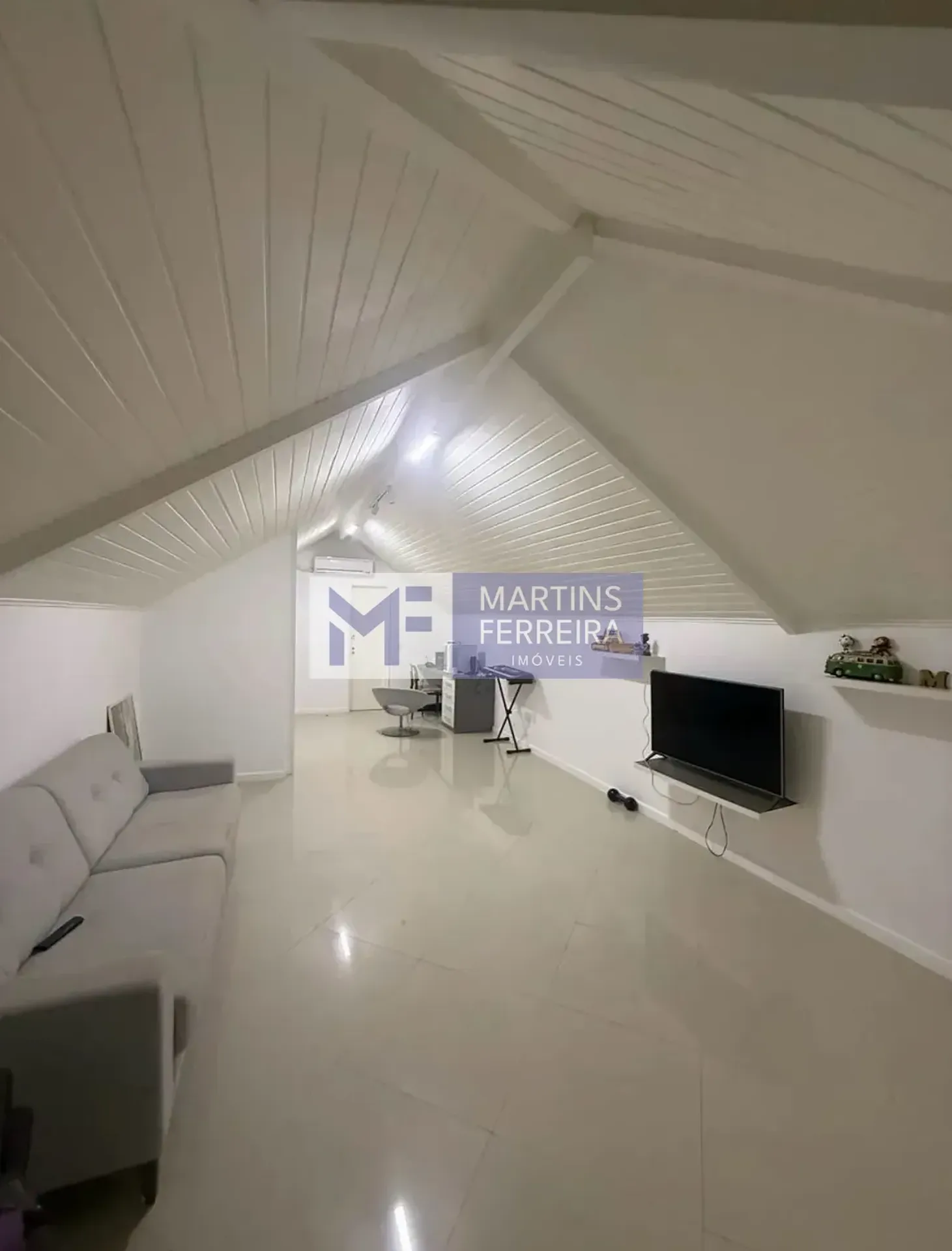 Furnished duplex house with 5 bedrooms and 400 m² — photo 7