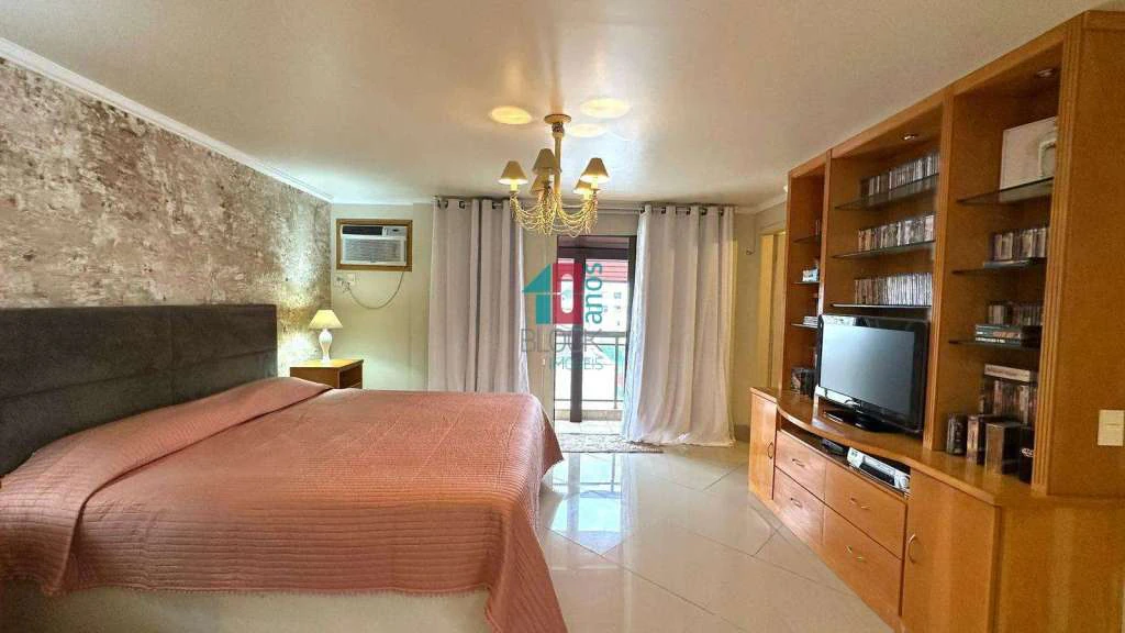Furnished 3-bedroom apartment with balcony and 3 parking — photo 11