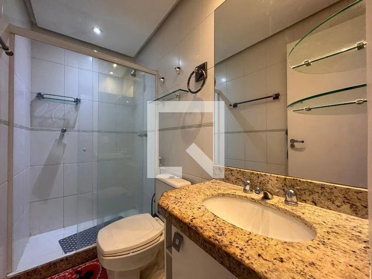 Furnished apartment, 132 m², with a glass-enclosed balcony — photo 37