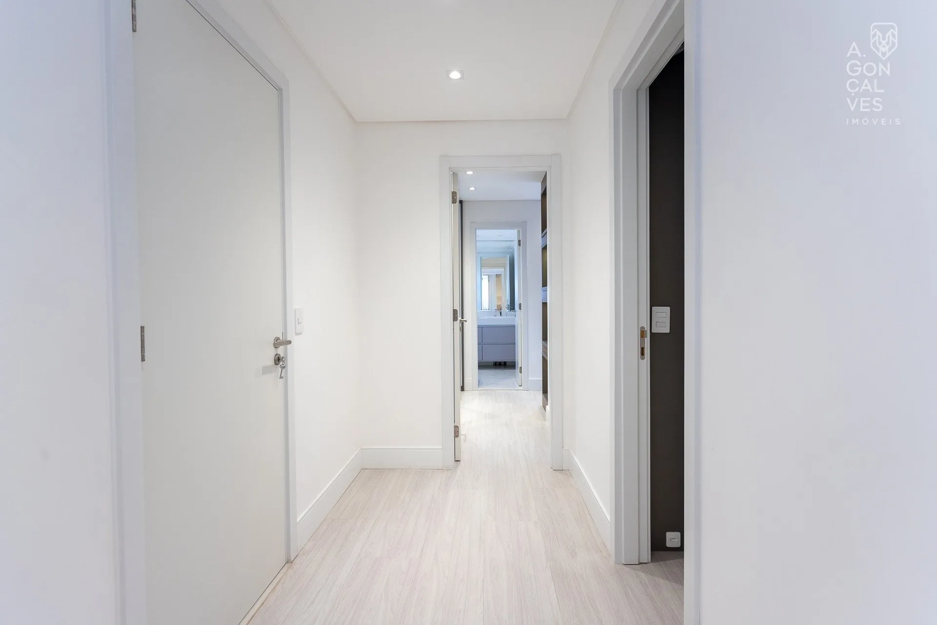 Apartamento com 4 quartos, 3 banheiros e 3 vagas — photo 20