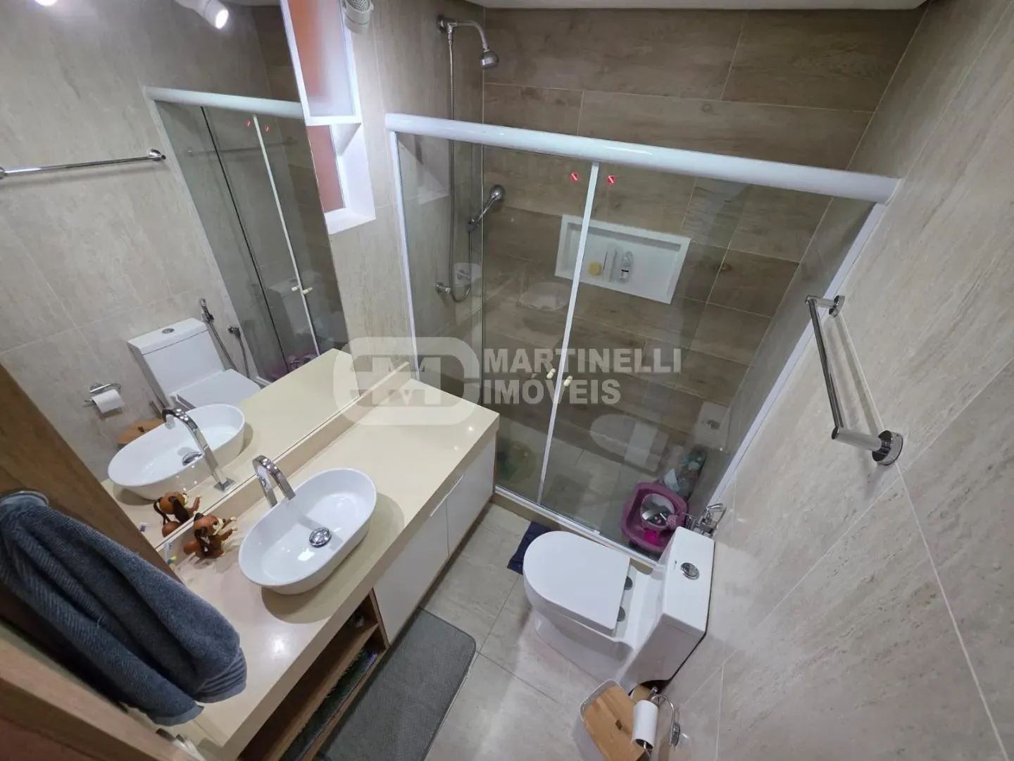 Apartamento com 3 quartos e 3 suítes com varanda envidraçada — photo 23