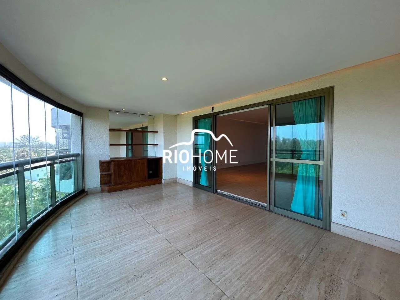 Apartment, 174 m², with a glass-enclosed balcony — photo 28