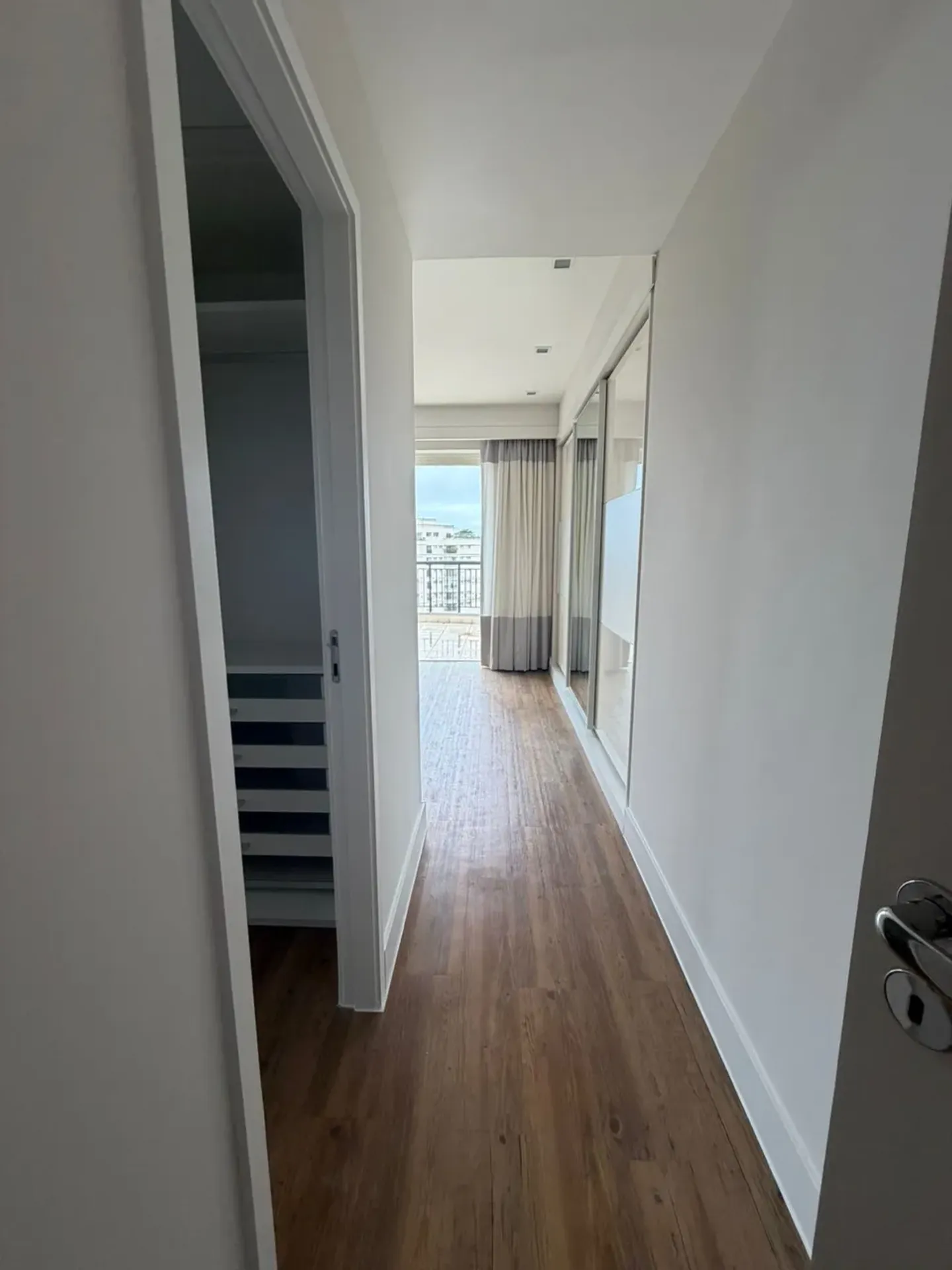 Duplex de 300 m² com 5 quartos e 5 banheiros — photo 34